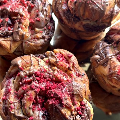 Large Twist Muffins (4)