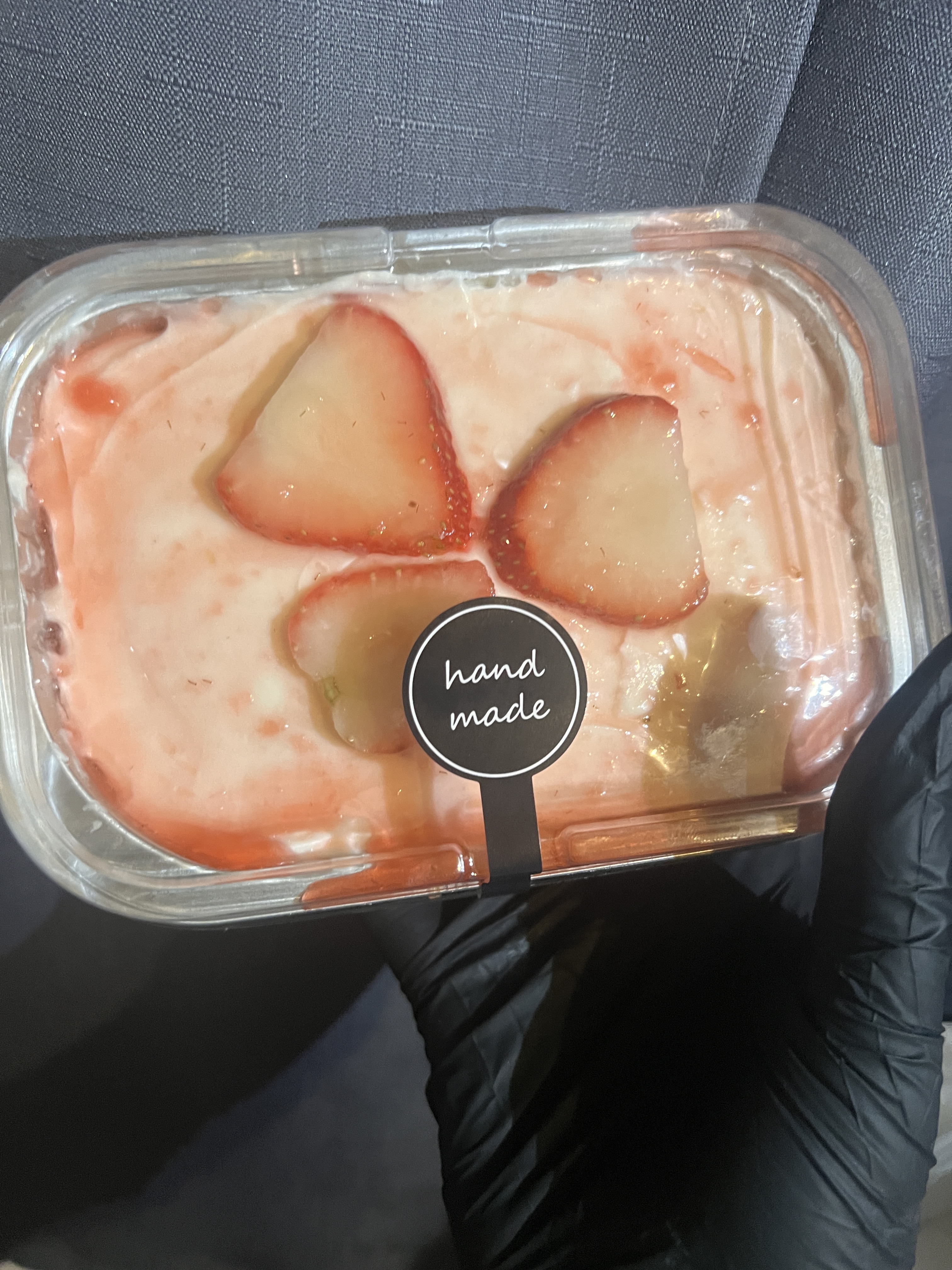 Strawberry & cream 