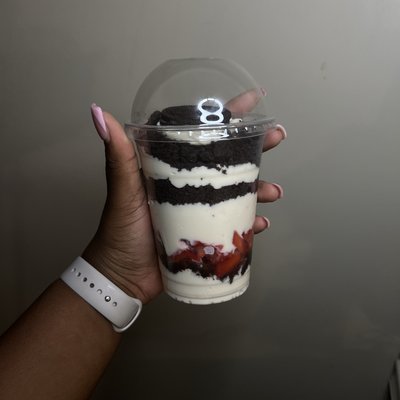 Strawberry Oreo Cheesecake Cups