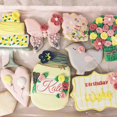Country Cottage Charm Biscuits 
