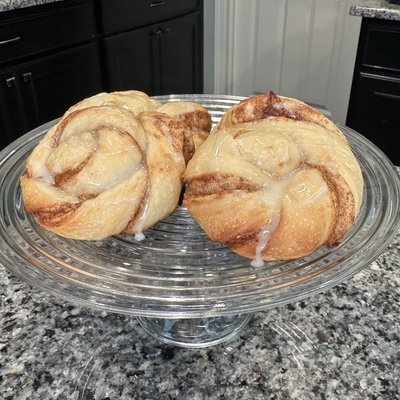 Sourdough Cinnamon Swirls - 4 Ct