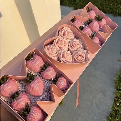 MOM BOXES 