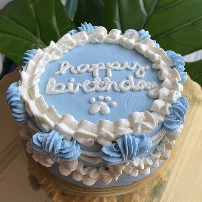 Mini Vintage Birthday Cake (4 x 2 inch) 