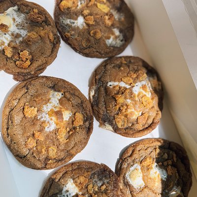 Brown Butter Cornflake Crunch Cookies