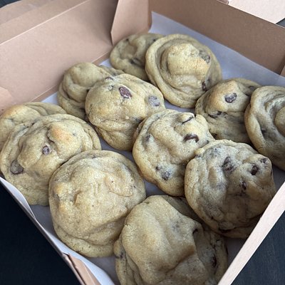 Signature Chocolate Chip Cookies