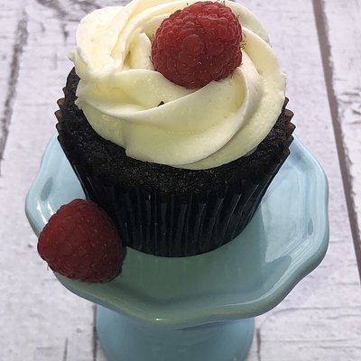 Raspberry Bliss Cupcake (Vanilla or Chocolate)