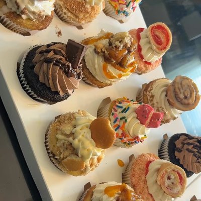 $2 Cupcake Sale 🧁💚