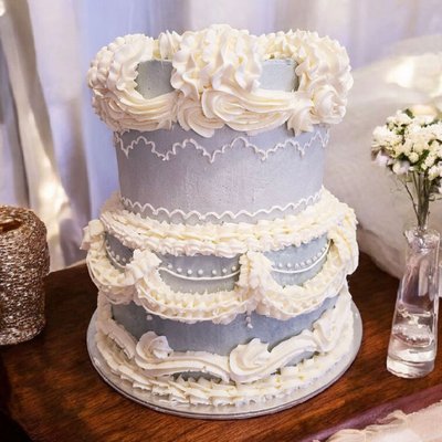 Customizable Cake