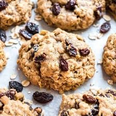 Oatmeal And Raisin Cookies/ 10 Cookies Included