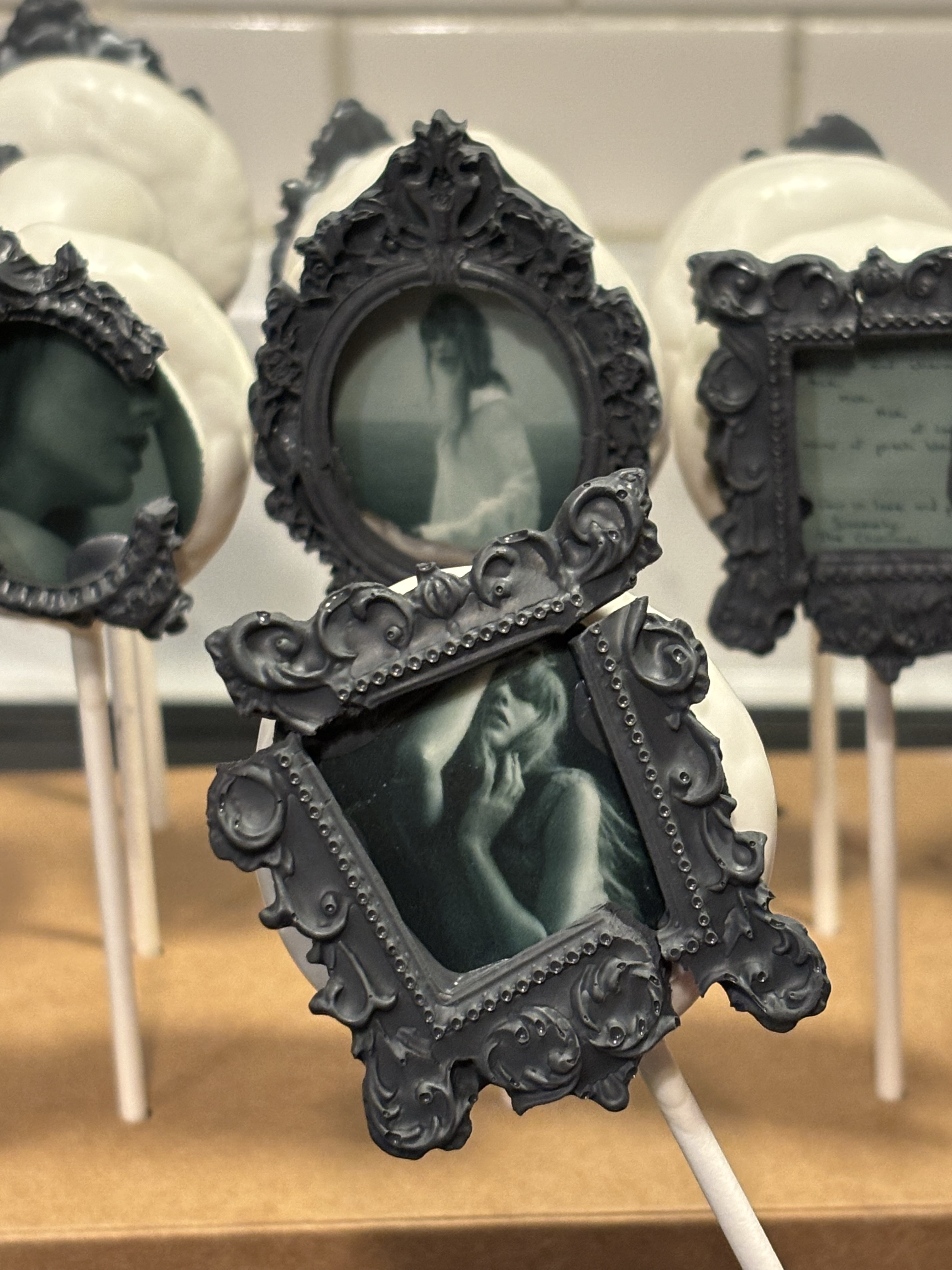 Edible Image Dozen