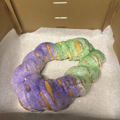 Cream Cheese Filled King Cakes