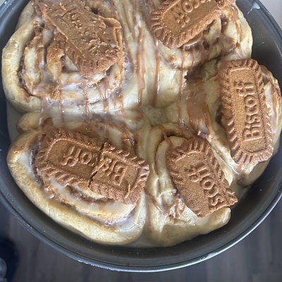 Biscoff Cinnamon Rolls Single 