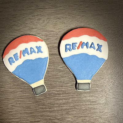 Company Logo Cookies 