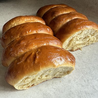 Sourdough Hot Dog Buns (8)