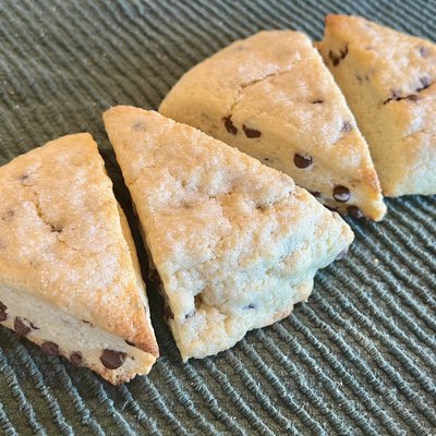 Chocolate Chip Sourdough Scones (four pack)