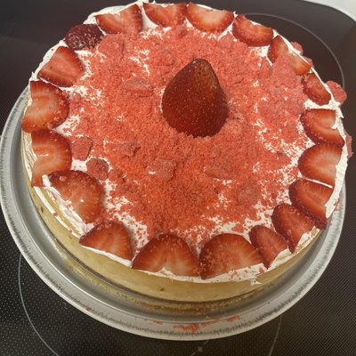 Strawberry Crunch Cheesecake 