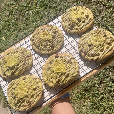 Dubai Inspired Chocolate Chip Cookies 1/2 Dozen