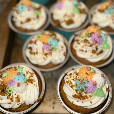 Pumpkin Cake Minis