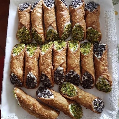 Assorted Cannoli 