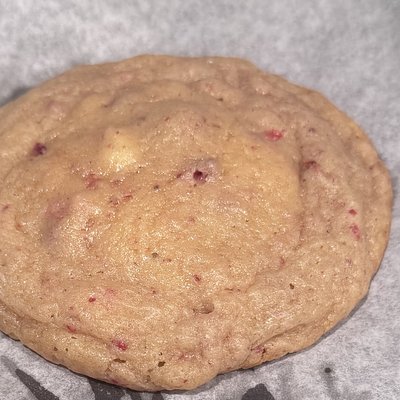 Strawberry Cheesecake Cookie