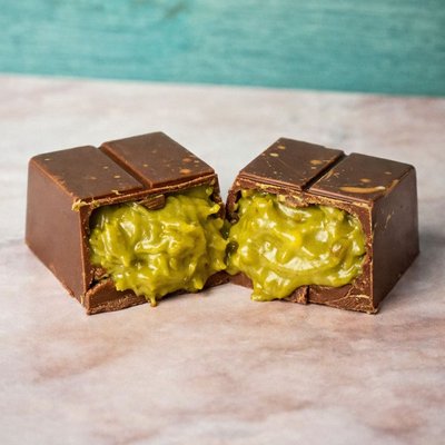 Dubai Pistachio Mini Bar