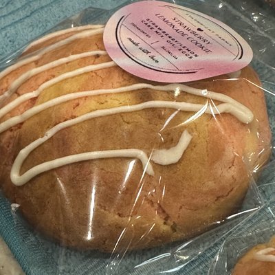 Strawberry Lemonade Cookies