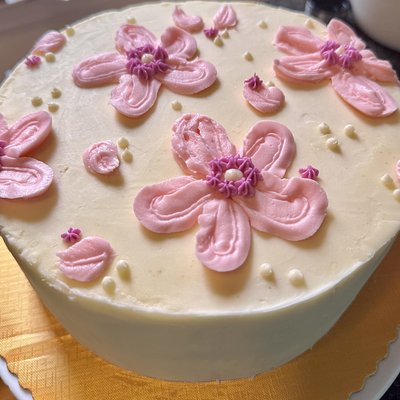 Almond Cream Cake