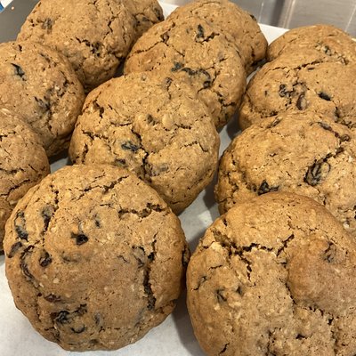 Oatmeal Raisin Cookies- 1 Doz