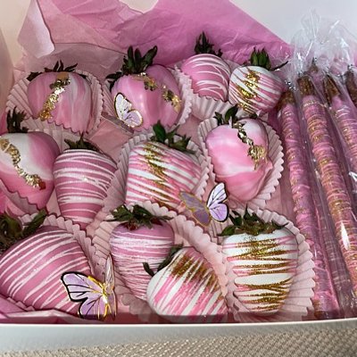 Berry & Pretzel Box 1 Dozen of Each 