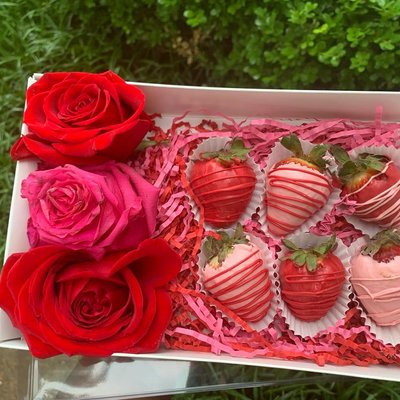 Half Dozen Dipped Strawberries