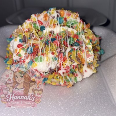 Fruity Pebble Cheesecake Tacos 