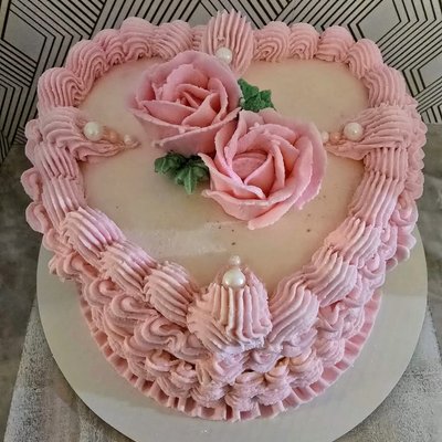 Heart Shaped Cake 6" Double Layer 