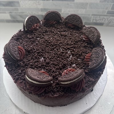 8” Chocolate Oreo Cheesecake 