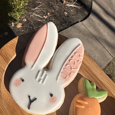 Customized Bunny And Carrots 