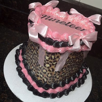 $120 Layered Round/Heart Cake 