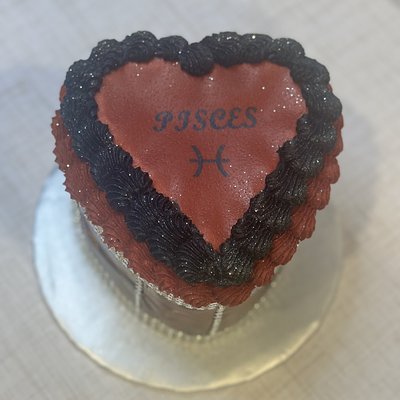 6 Inch 2 Layer Heart Burn Cake (8-12 Servings)
