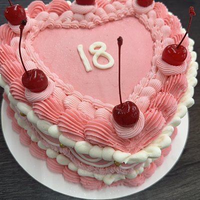 Custom Cakes (round Or Heart)