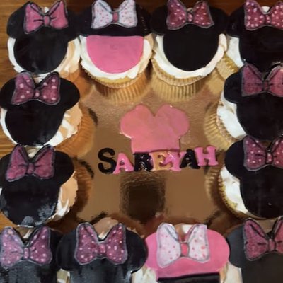Custom Cupcakes 