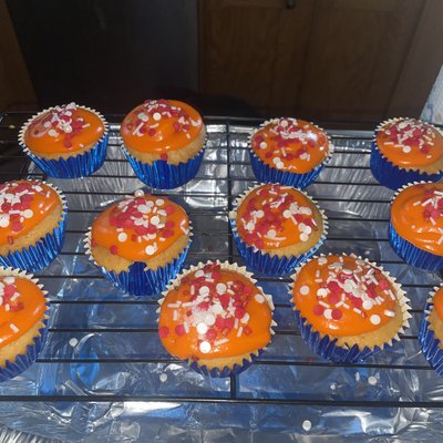 Peach 🍑 🥃🧁