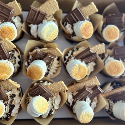 Specialty Frosted & Filled Cupcakes 