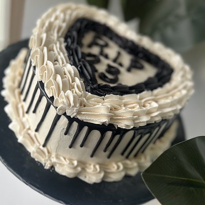 Custom 8in Heart Cake 