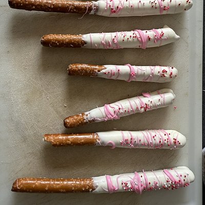 Chocolate Covered Pretzels 