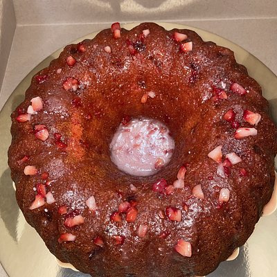 Strawberry Pound Cake 