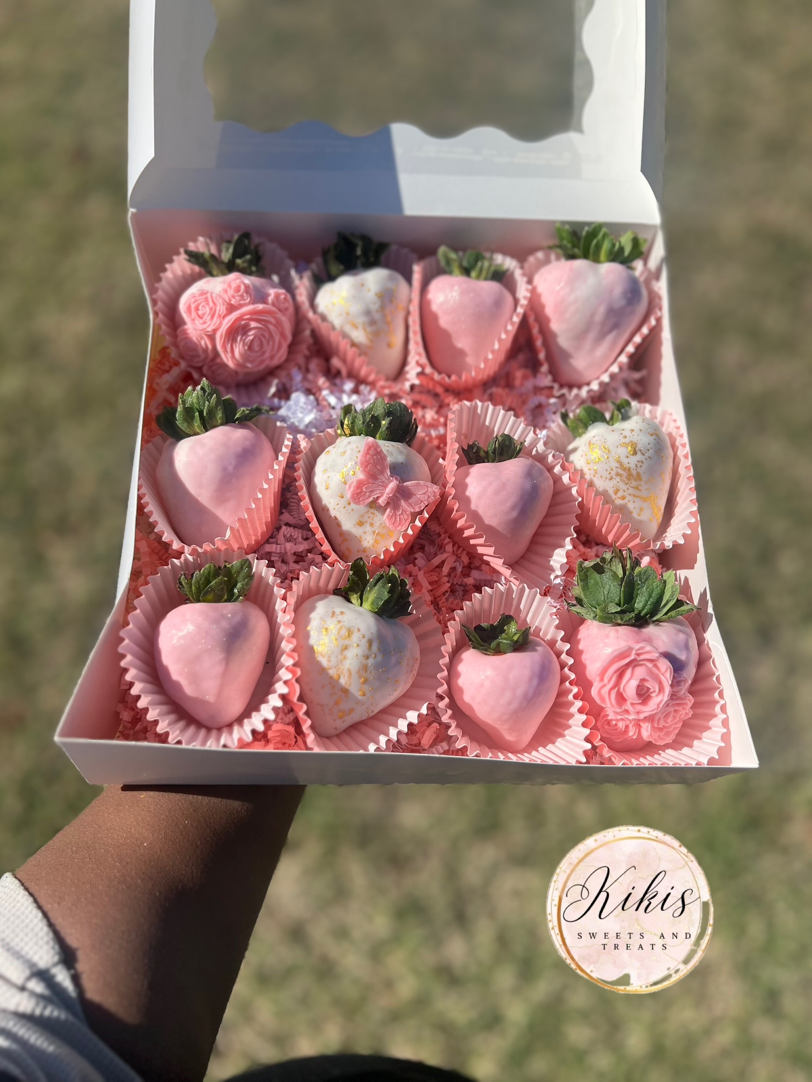 Chocolate Covered Strawberries (Dozen)