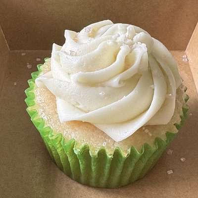Vanilla Cupcakes With Vanilla Buttercream (12ct) 