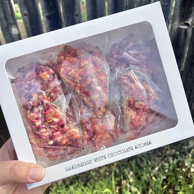 RASPBERRY WHITE CHOCOLATE SCONES 4CT