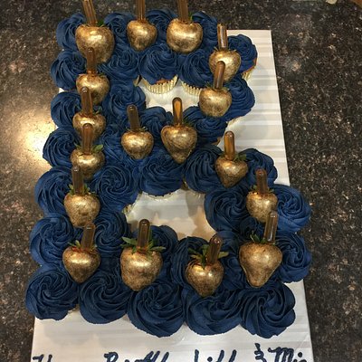 Letter “B” Cupcake Cake Vanilla With Strawberries Feeds Over 30 Ppl