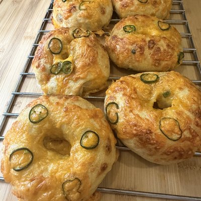 Sourdough Bagels (6)