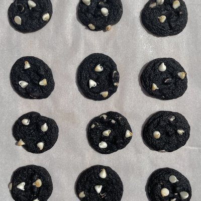 Oreo White Chocolate Chip Cookies