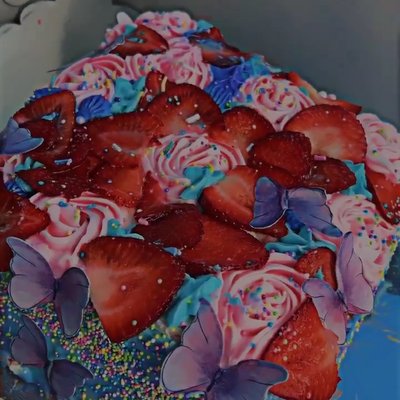 8IN Cakes 